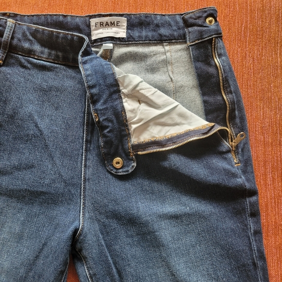FRAME Kick Flare Jeans - Picture 10 of 13